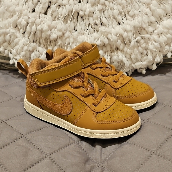 Nike Court Borough Mid Wheat Kids Sneakers - Picture 11 of 16